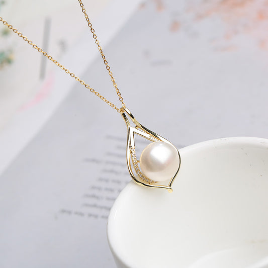 Elegant Freshwater Pearl Necklace